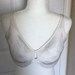 40DD bone color underwire bra